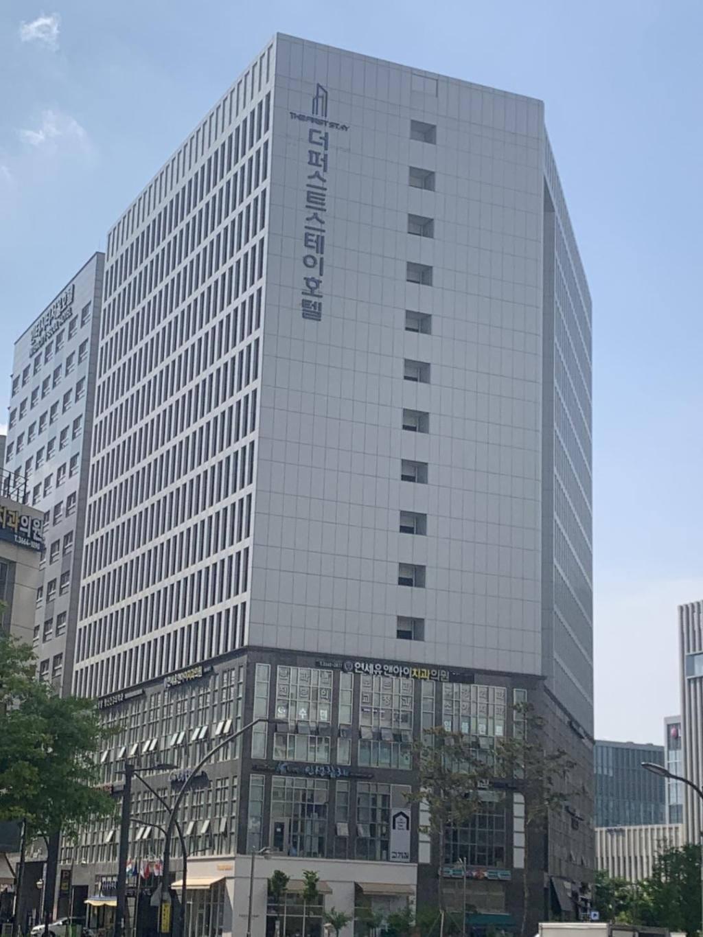 더 퍼스트 스테이 호텔 3