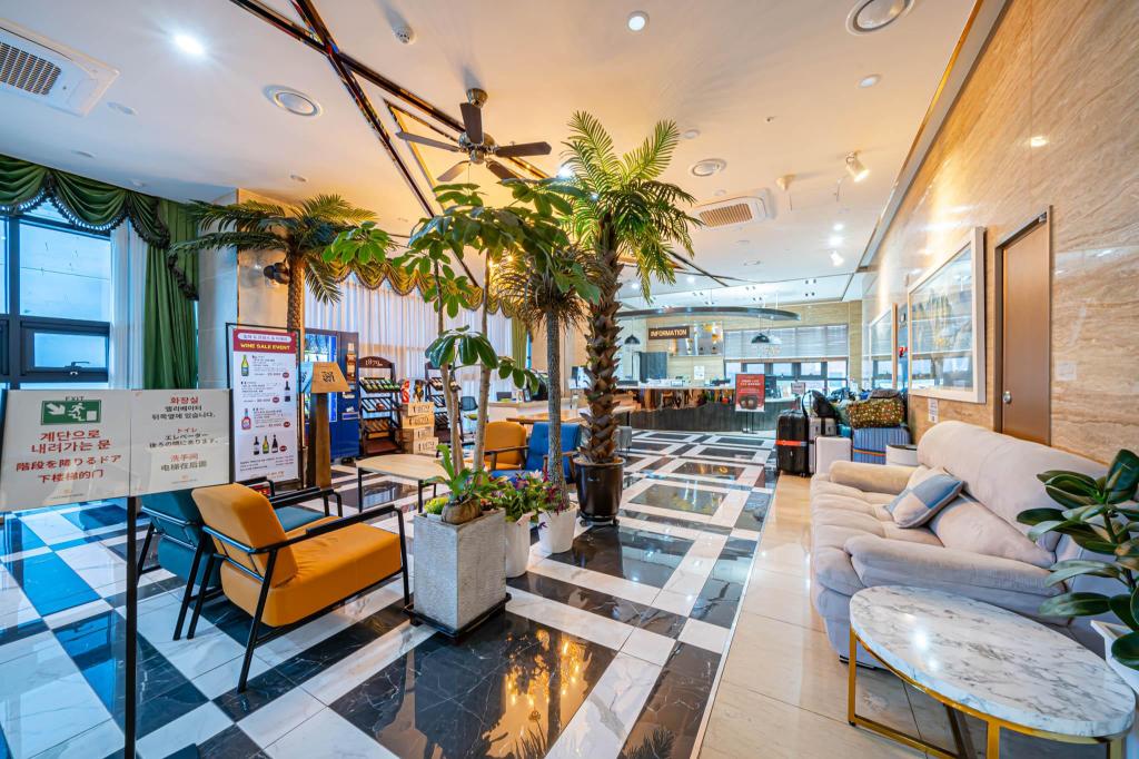 그리핀 베이 호텔 4