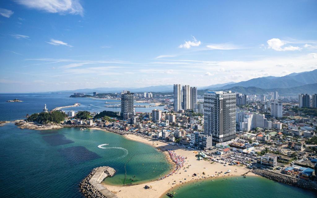 어반스테이 속초등대해변 4